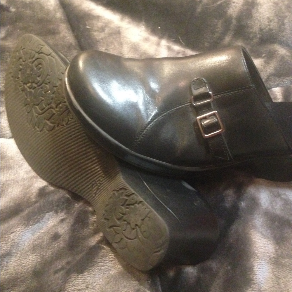 Clark's mules black with buckle